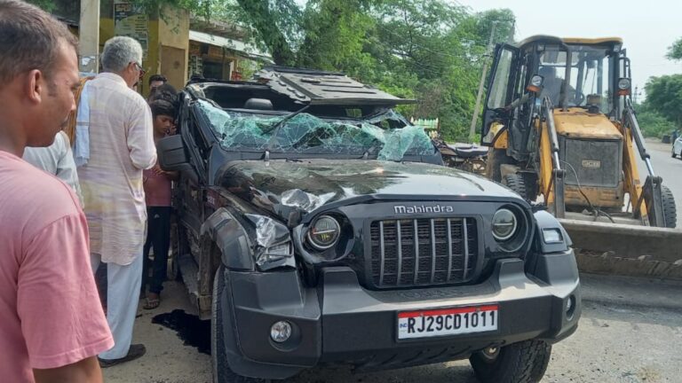 Deeg Accident: गोवर्धन परिक्रमा के लिए जाते समय भीषण सड़क हादसा, एक युवक की मौत, 3 घायल