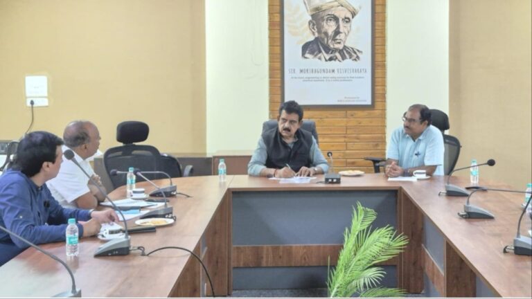 MP: सिंहस्थ-2028 को लेकर शंकर लालवानी की रेलवे अधिकारियों से मीटिंग, यात्रियों को मिलेंगी कई सौगातें
