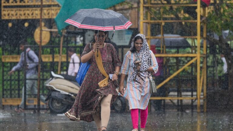 Maharashtra Weather: कोंकण इलाके में भारी बारिश का अलर्ट, मिलेगी उमस और गर्मी से राहत