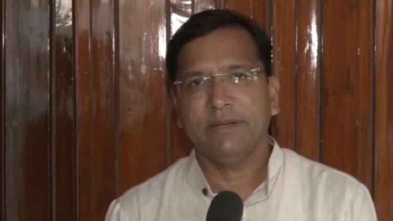 दिल्ली में बन रहा केदारनाथ मंदिर या धाम? CM धामी के भूमिपूजन करने पर भड़के थे लोग, अब ट्रस्ट ने दी सफाई