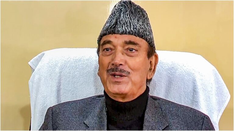 एलजी की ताकत बढ़ाए जाने पर गुलाम नबी आजाद ने किया सवाल, 'अगर चुनाव से पहले शक्तियां ही ले लीं तो...'