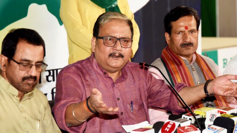 Bihar News: 'लोकसभा की तरह विधानसभा में भी जीत का अंतर बहुत कम, लेकिन पीएम मोदी...', उपचुनाव में BJP को दो सीटें मिलने पर मनोज झा का तंज