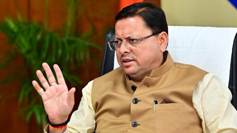 CM Dhami Meeting: एक महीने में दुरुस्त हों प्रदेश की सड़कें, सीएम धामी ने बैठक में दिए सख्त निर्देश