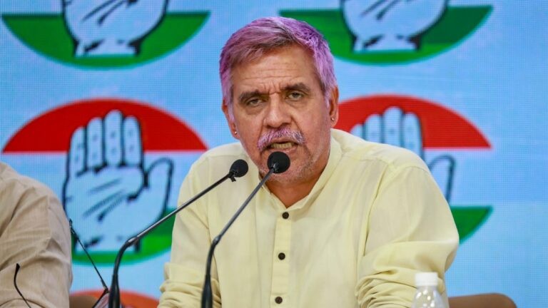 'बुरा लगे तो माफी, लेकिन...', सीएम अरविंद केजरीवाल के हेल्थ पर संदीप दीक्षित का बड़ा बयान