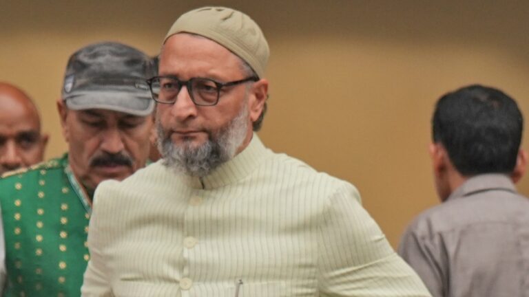 'बसपा प्रत्याशी को चुनाव लड़ाने के लिए हुई थी डील', ओवैसी का साथ छोड़ते ही AIMIM नेता का बड़ा खुलासा