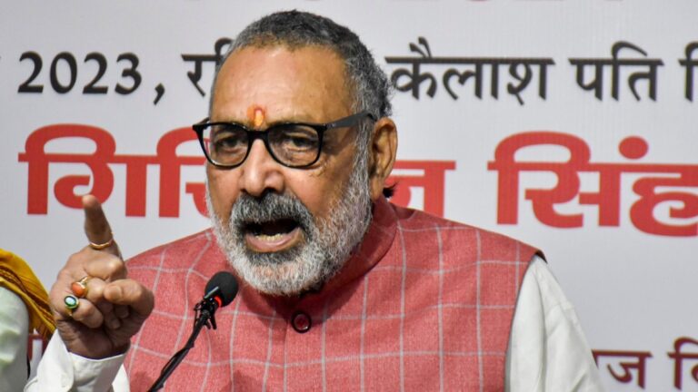 'बंगाल में चल रहा अघोषित शरिया कानून, वहां हिंदुओं पर हो रहे जुल्म पर नहीं खुलती जुबान', राहुल गांधी पर गिरिराज का तंज