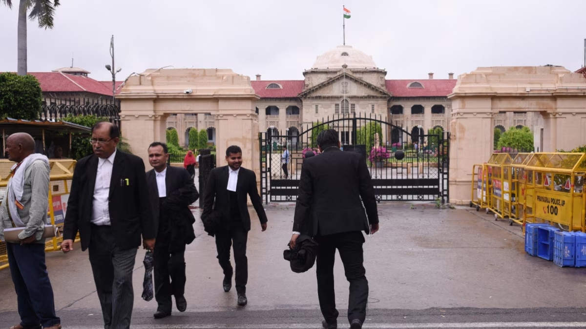 UP में आए दिन वकीलों की हड़ताल पर HC ने लगाई रोक, कहा- 'ये सुप्रीम कोर्ट के आदेश का होगा उल्लंघन'