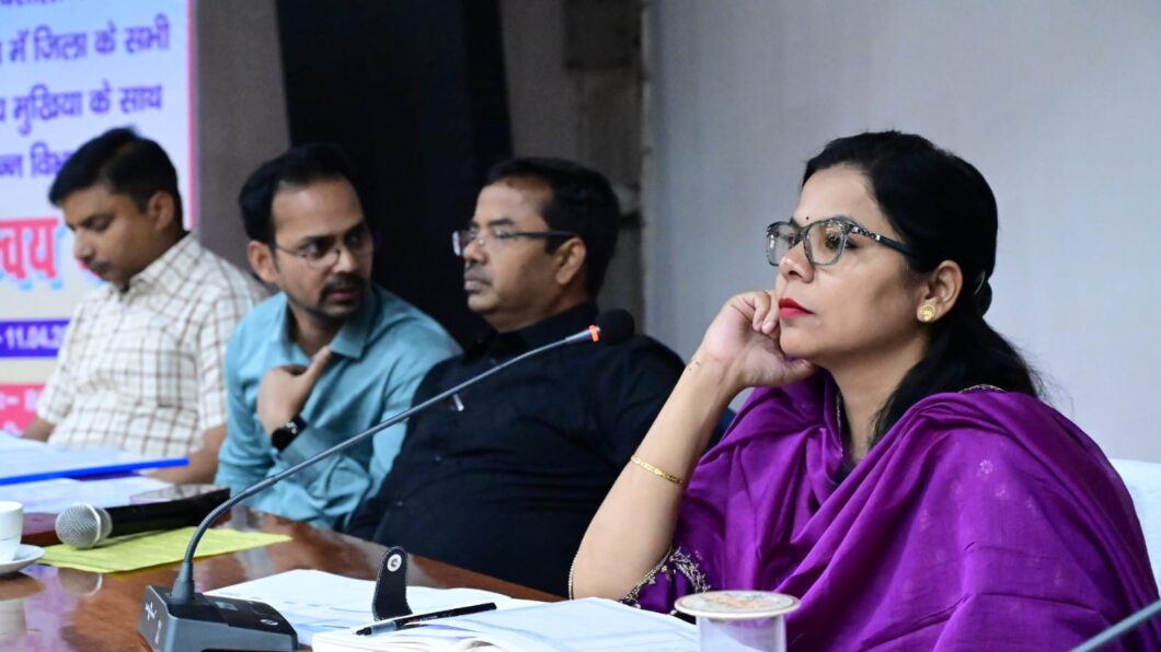 Under the direction of District Officer Mrs. Varsha Singh, the administrative preparations for the no-confidence motion against the District Council President have been completed